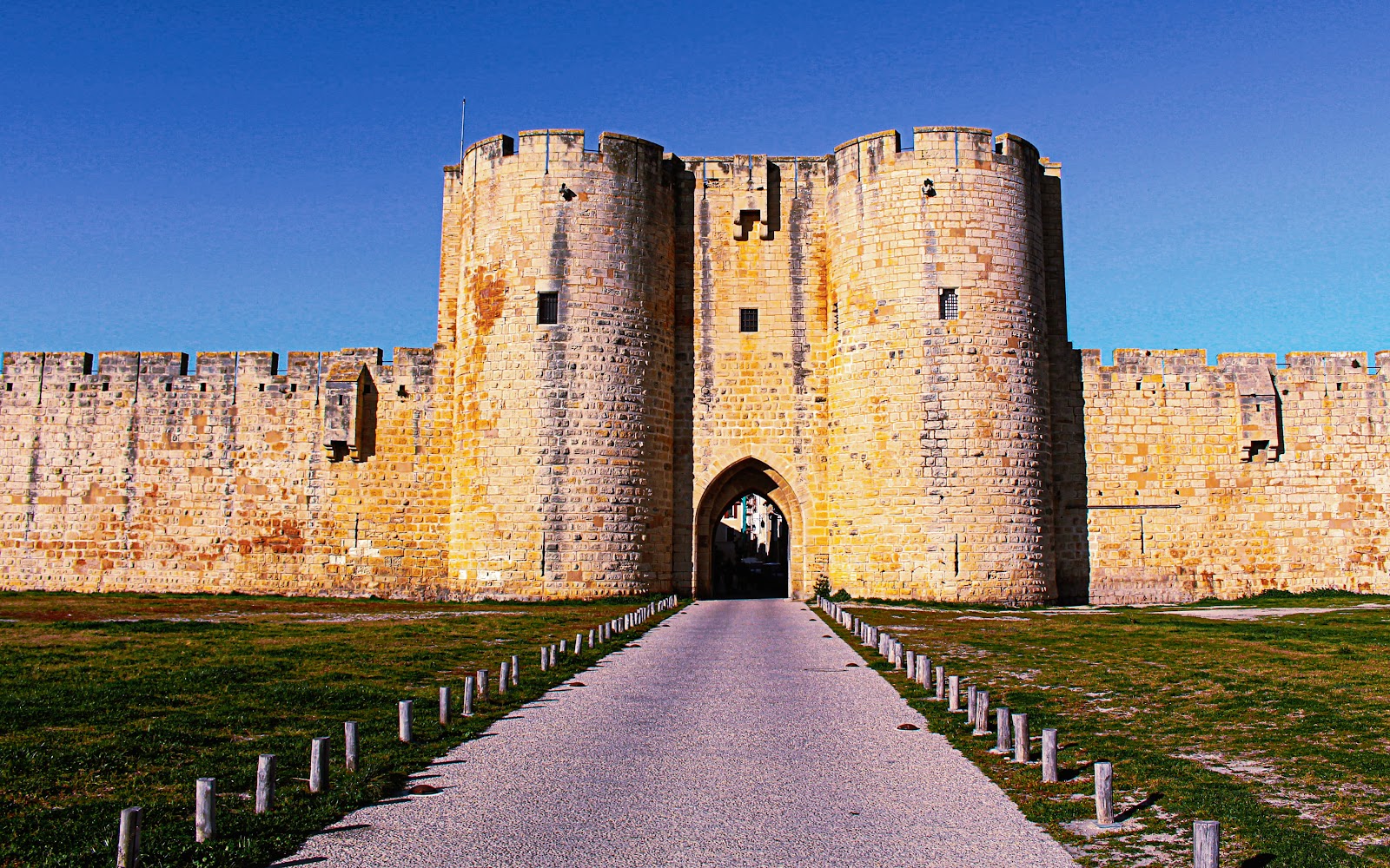 Aigues-Mortes city