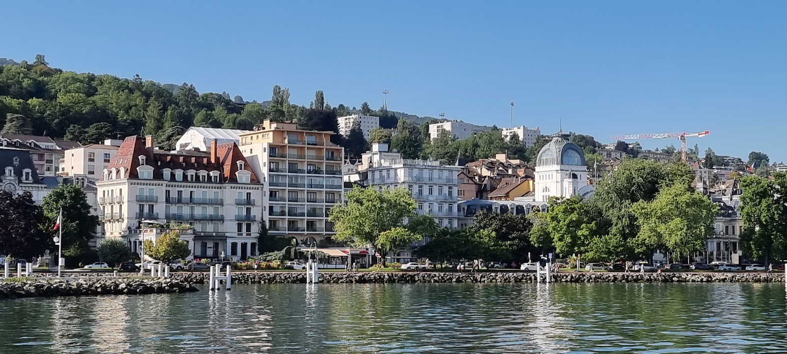 Evian-les-Bains city