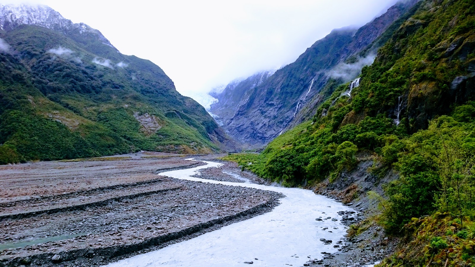 Franz-Josef-and-Fox-Glacier city