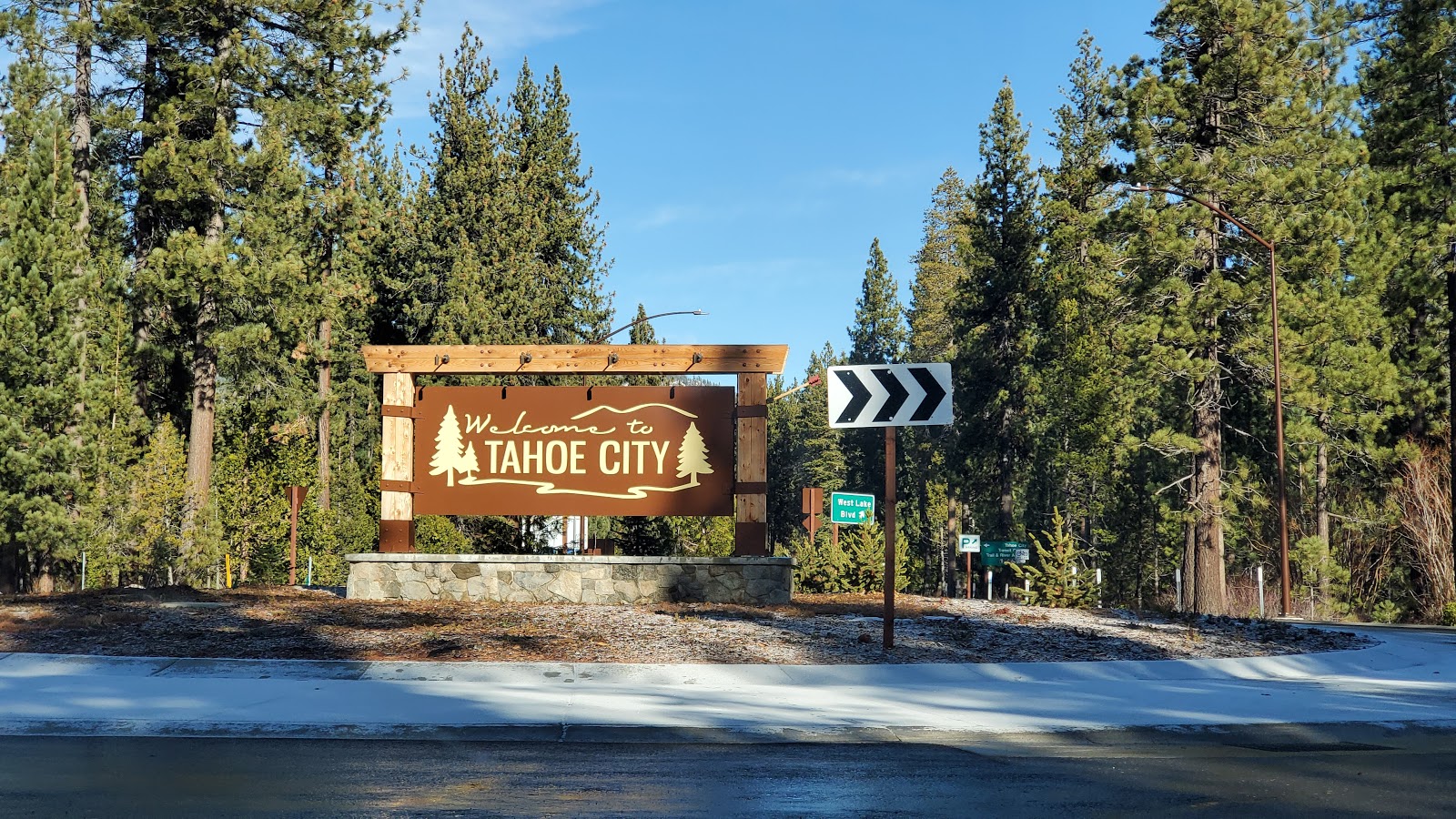 Lake-Tahoe city